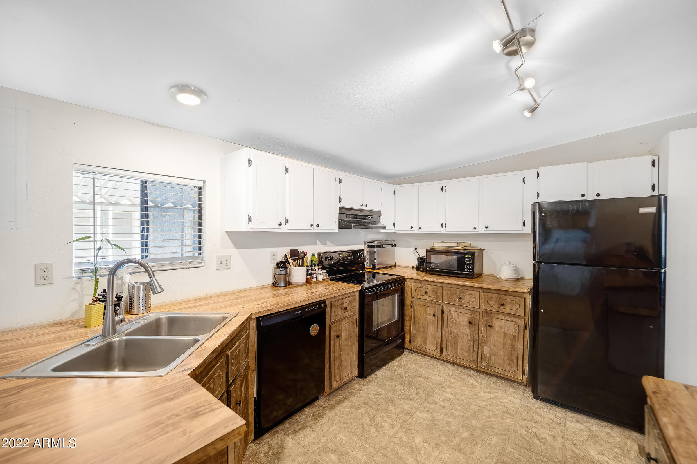 10810 N 91st Avenue Unit: 35