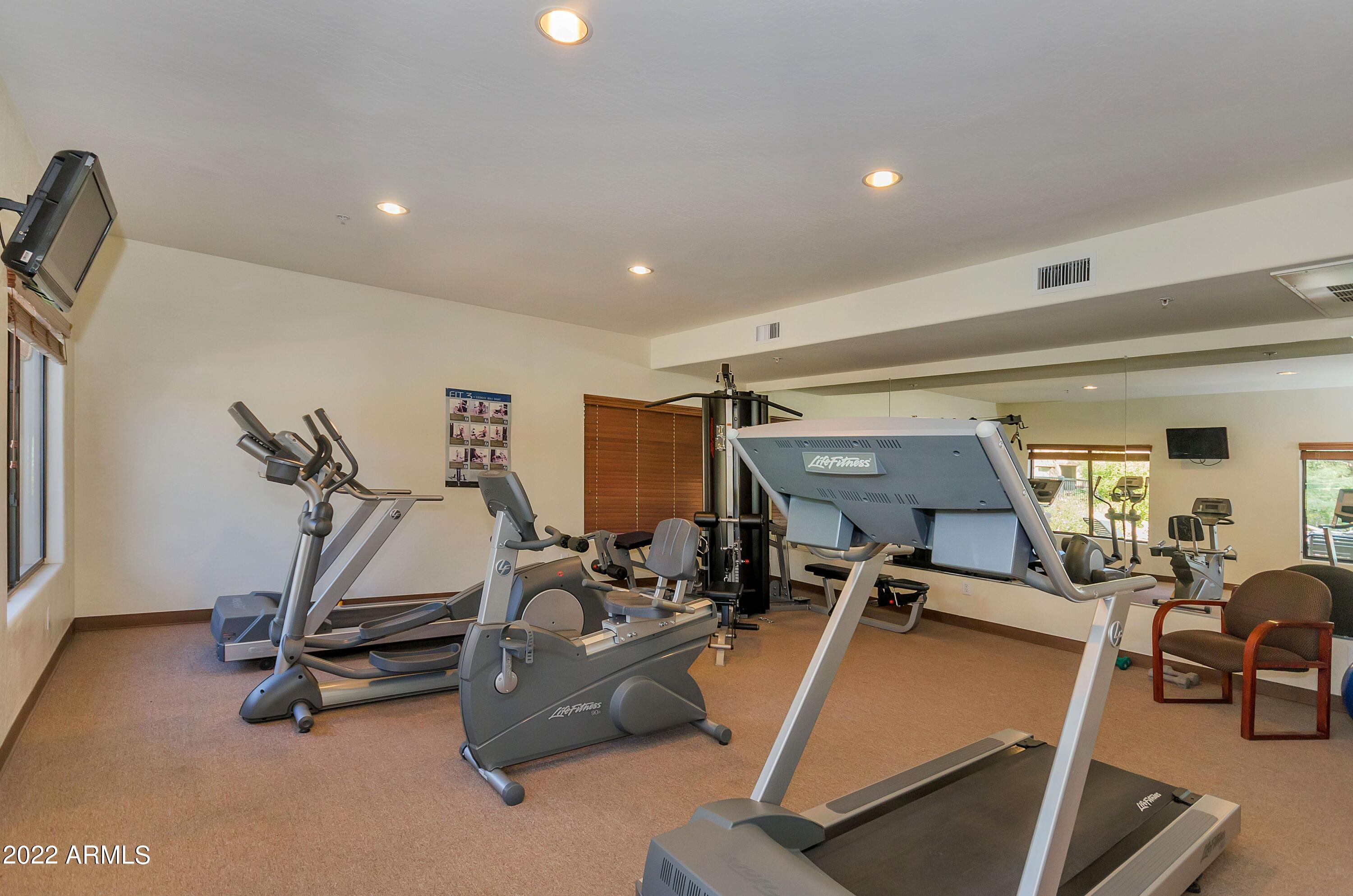 21320 N 56TH Street Unit: 1142