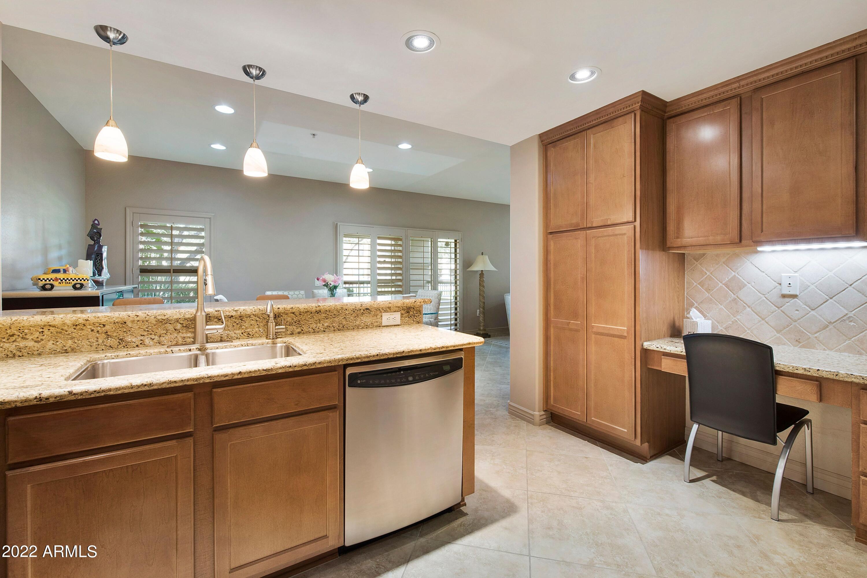 21320 N 56TH Street Unit: 1142