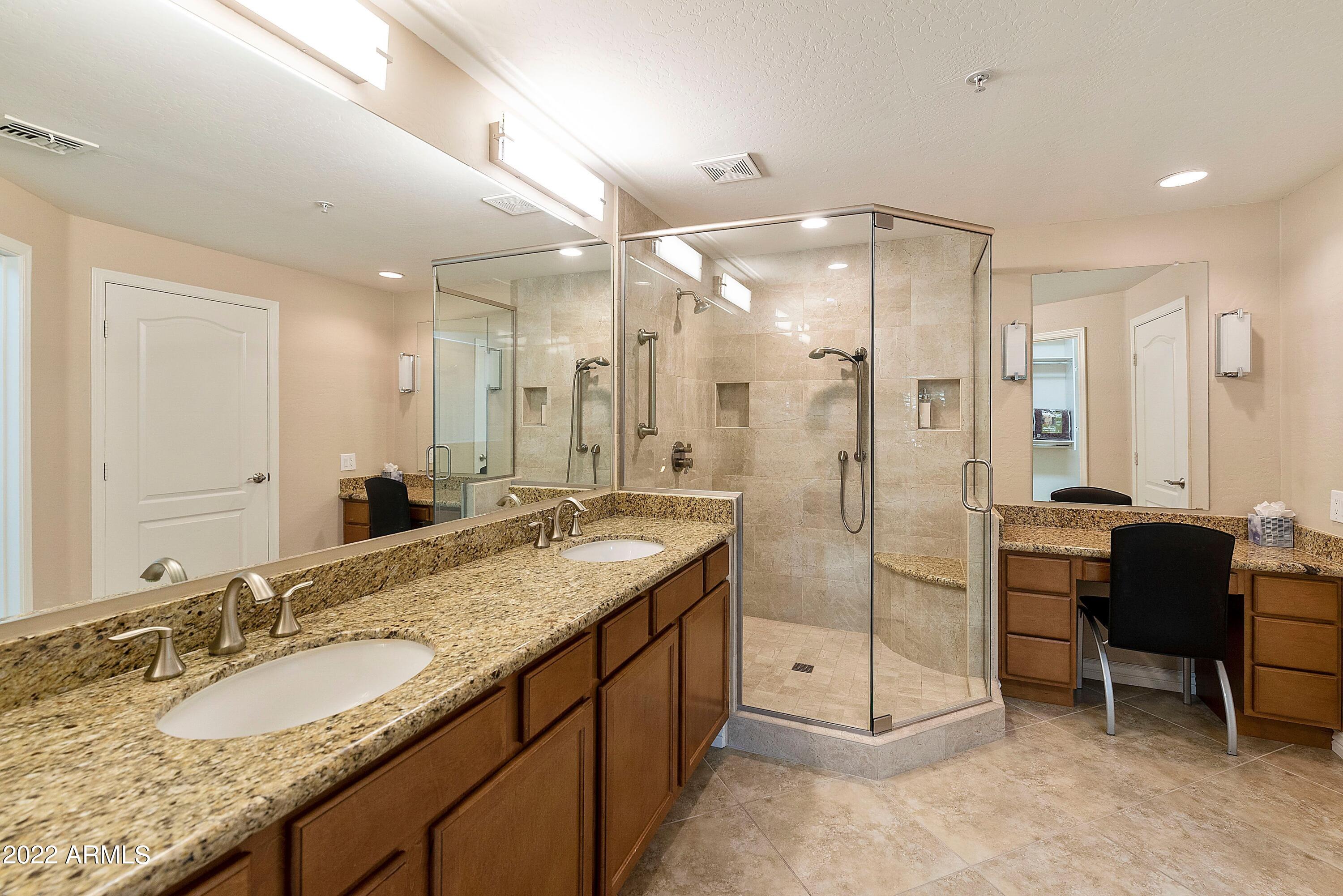 21320 N 56TH Street Unit: 1142