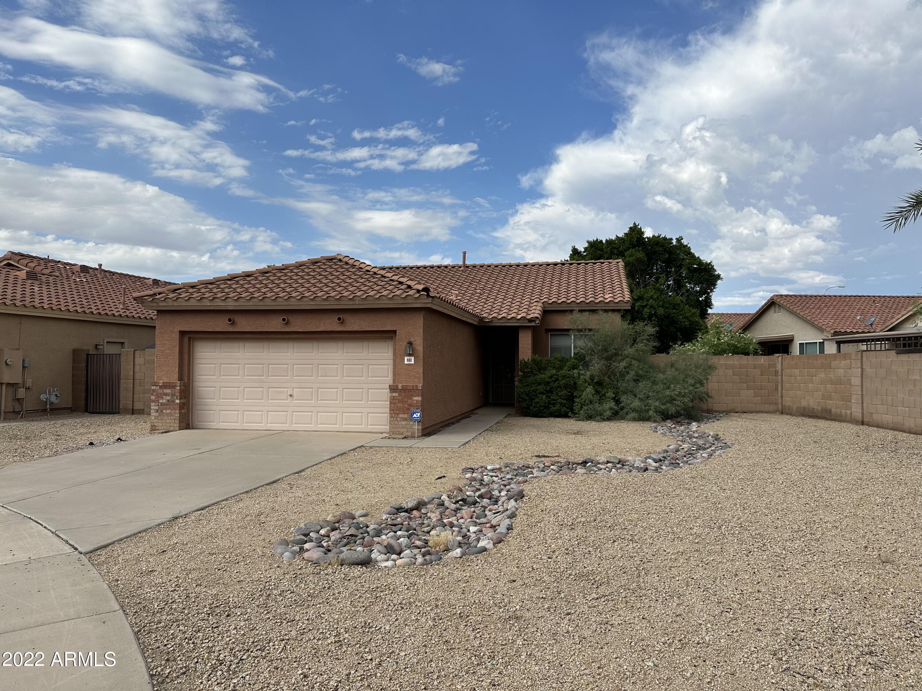 880 N DAVID Court