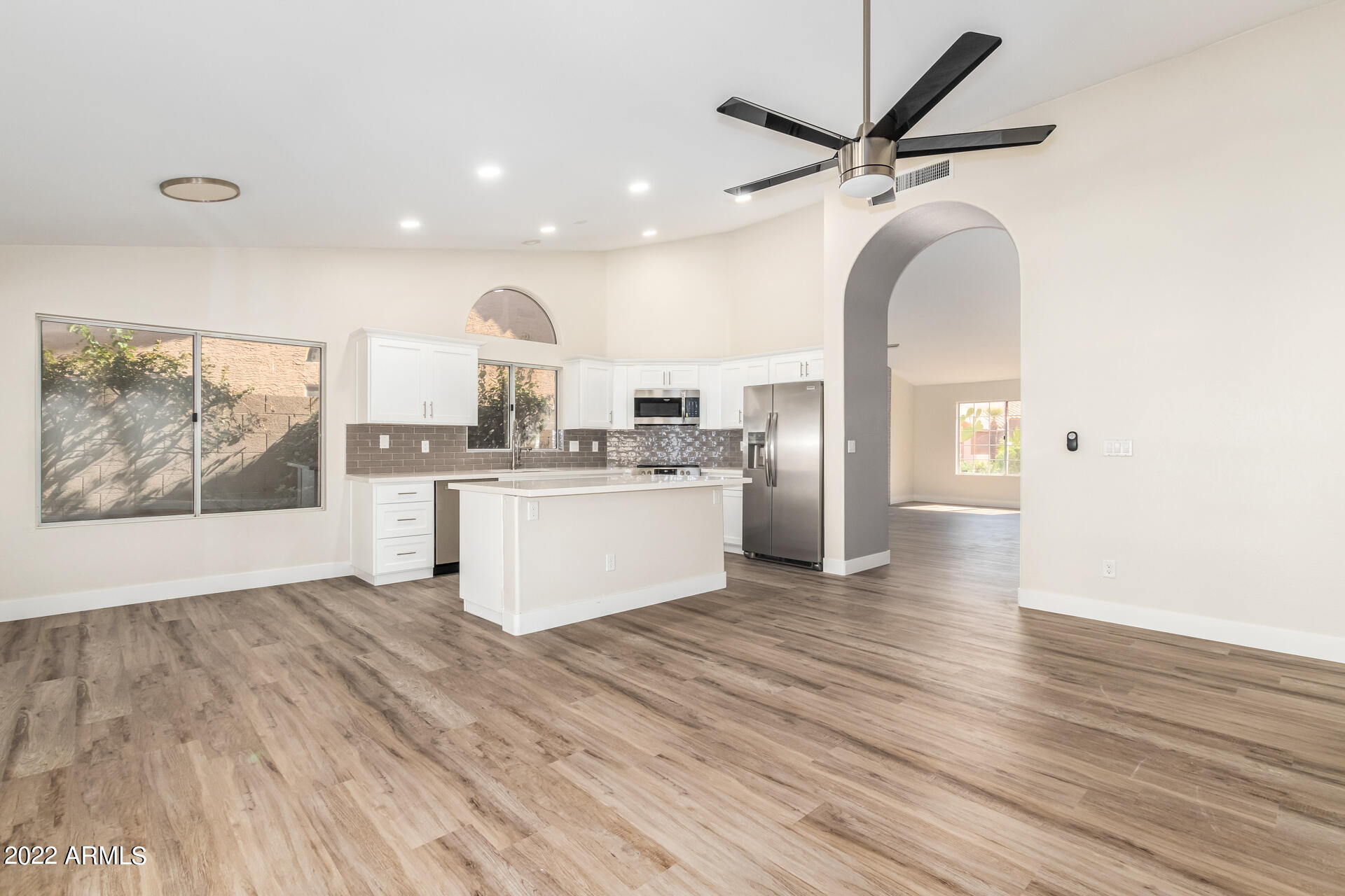 3132 E REDWOOD Court