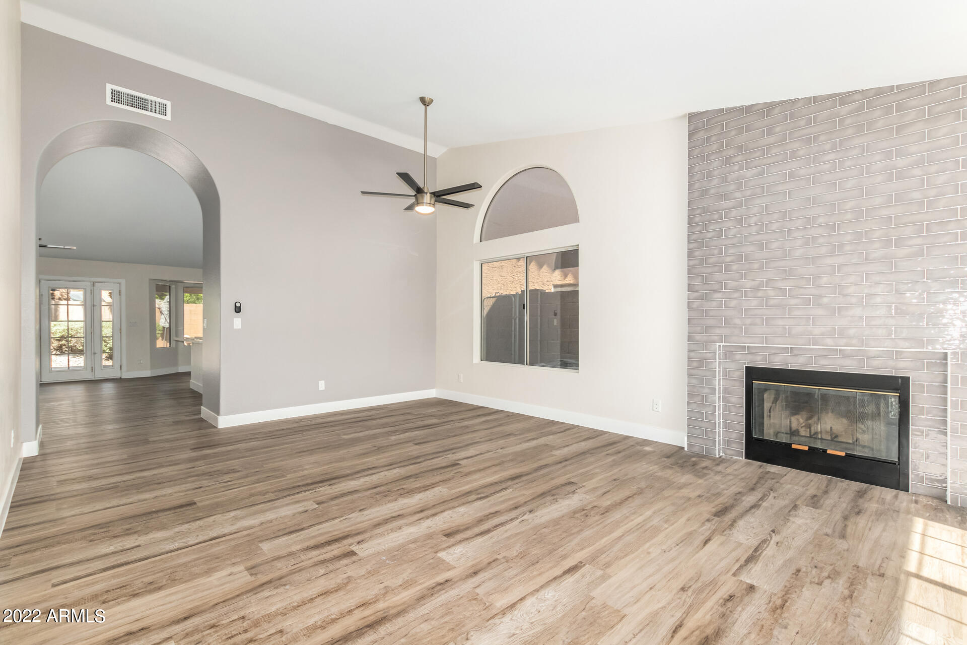3132 E REDWOOD Court