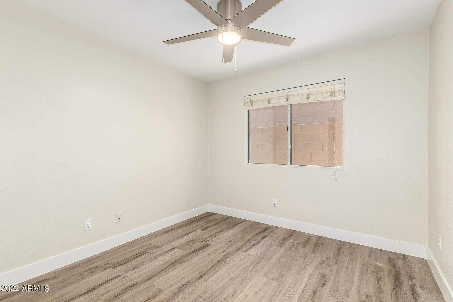 3132 E REDWOOD Court
