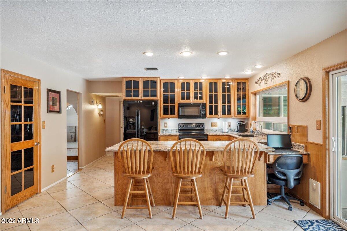 5239 W GARDEN Drive