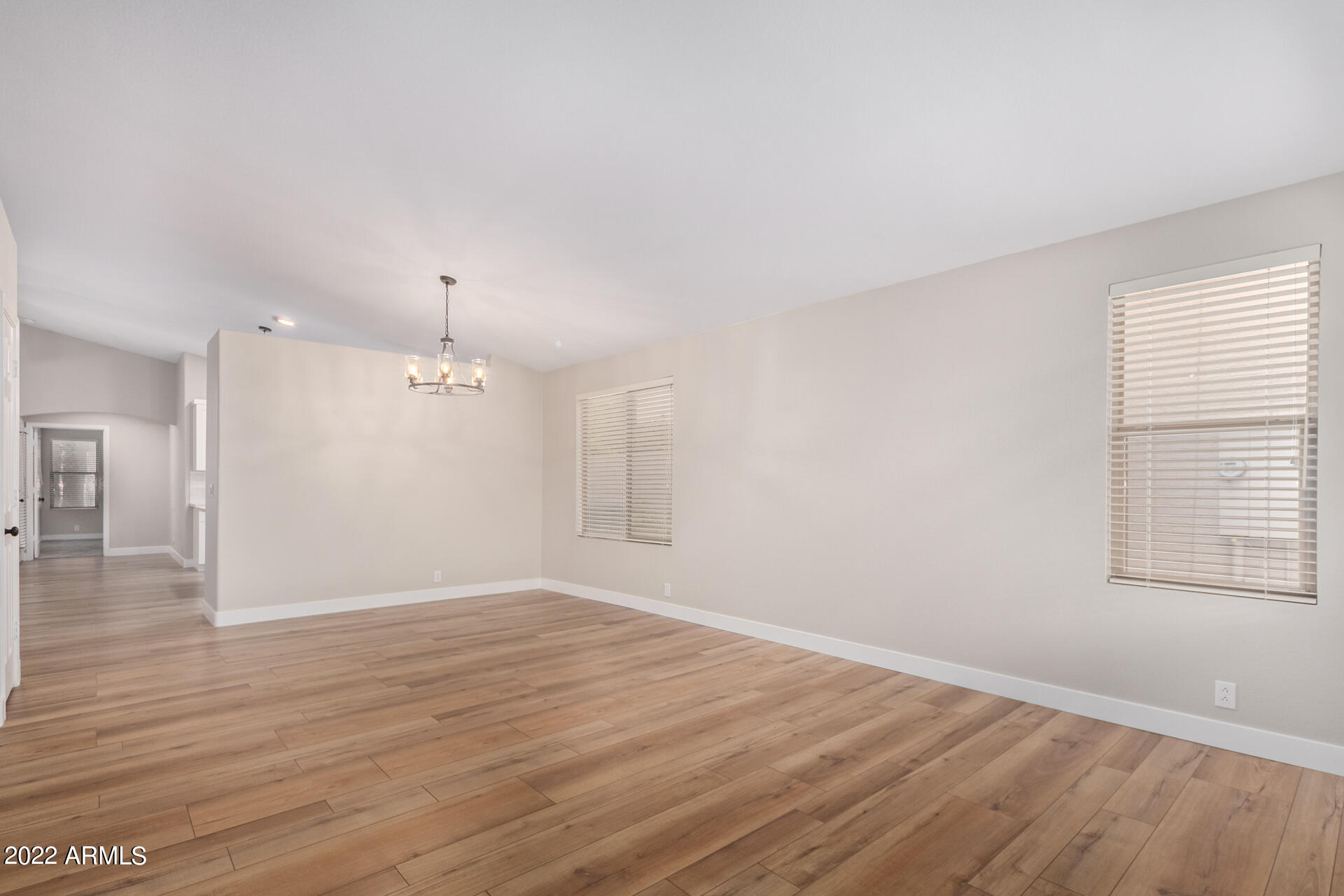 4006 E AGAVE Road