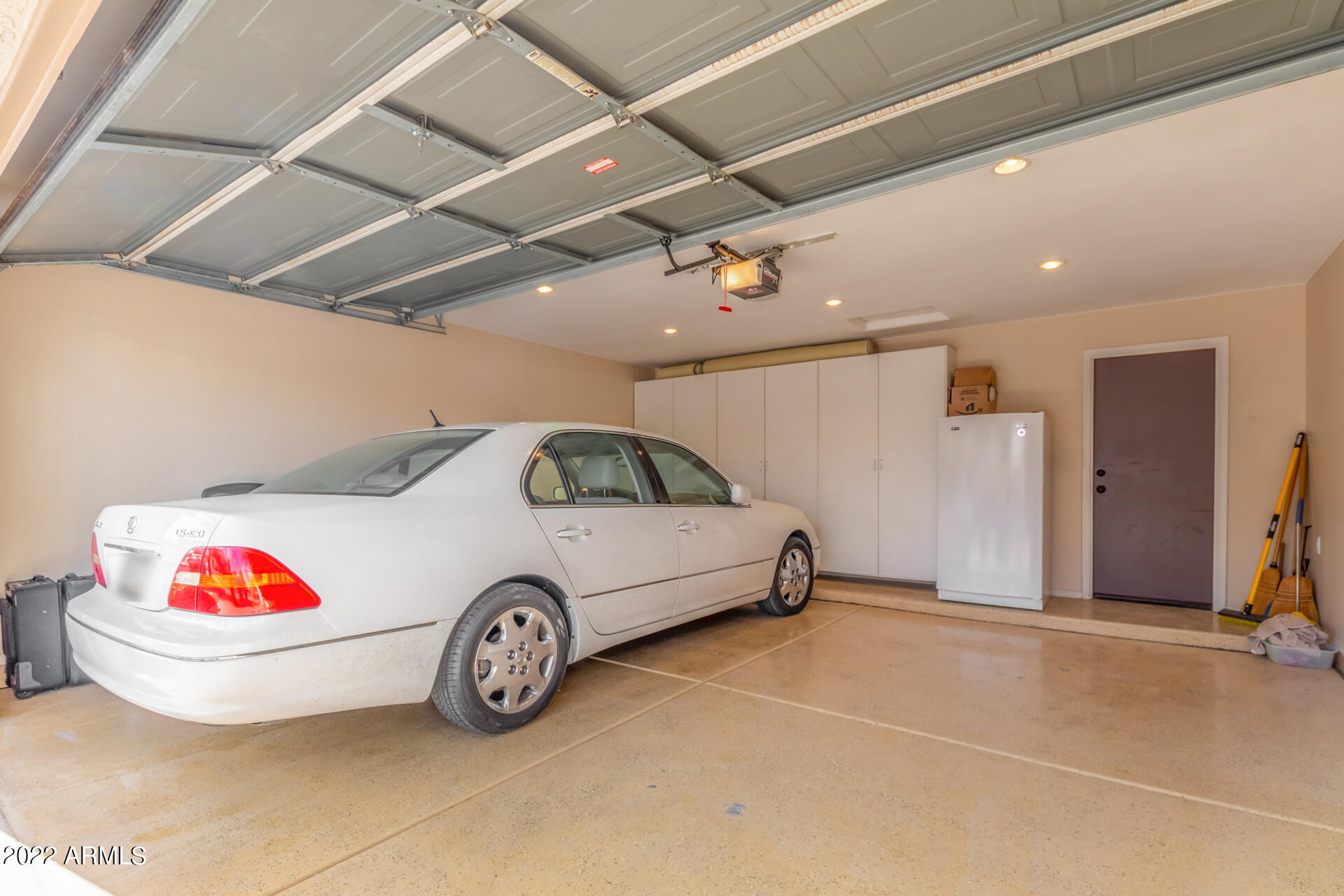 4006 E AGAVE Road