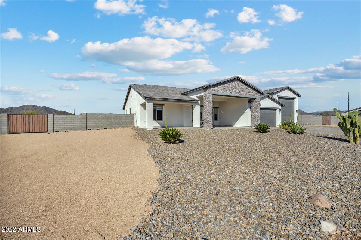 806 W TAMAR Road