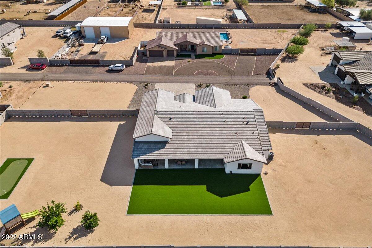 806 W TAMAR Road