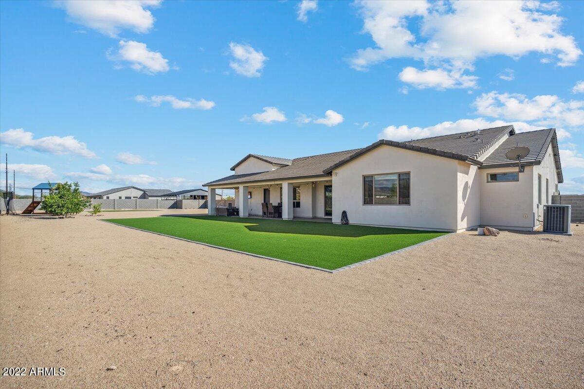 806 W TAMAR Road