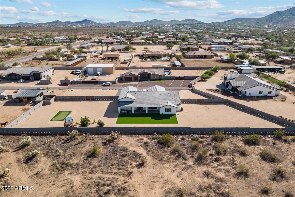 806 W TAMAR Road