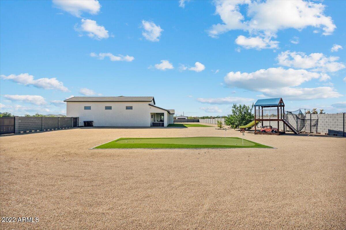 806 W TAMAR Road