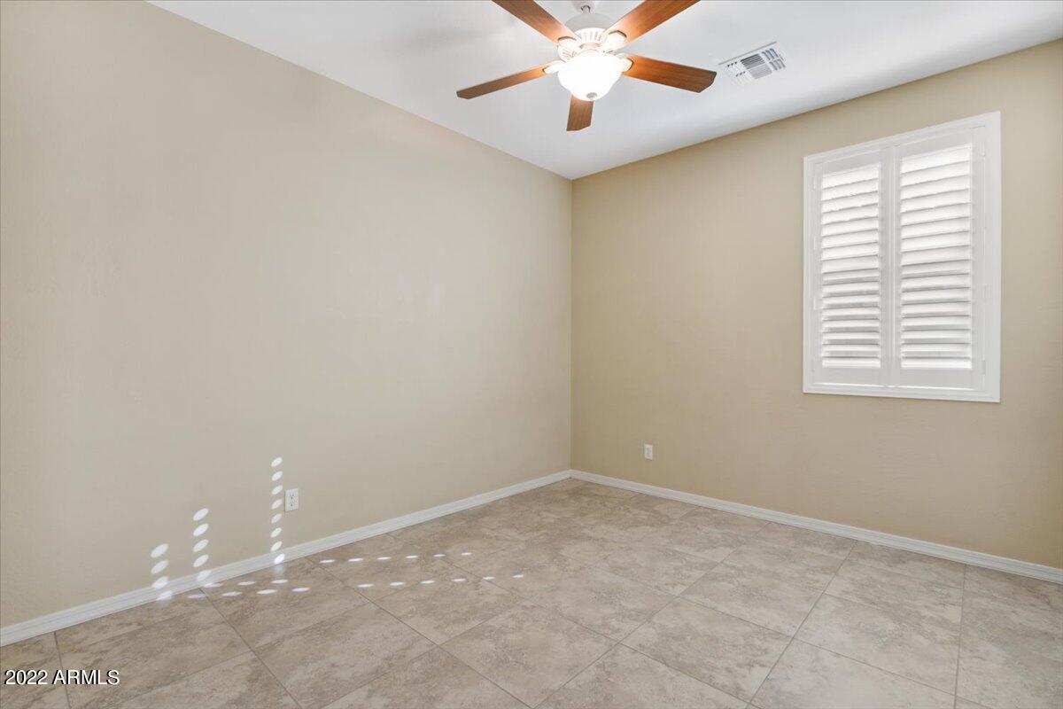 2820 E DETROIT Street