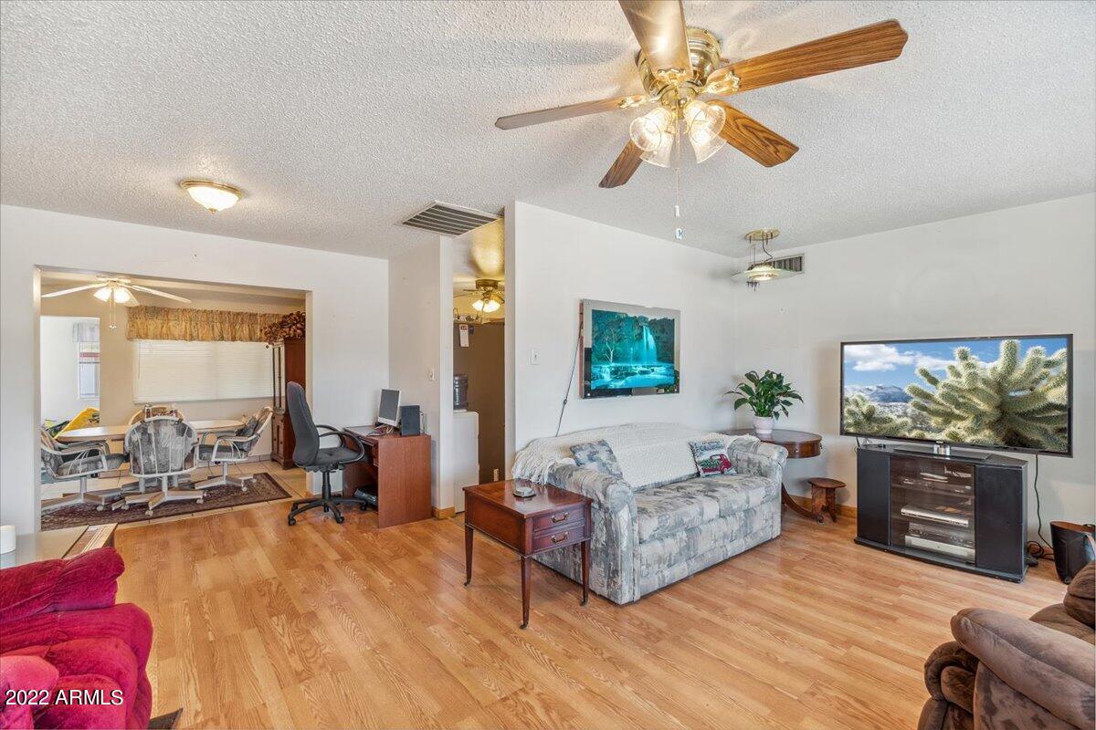 410 N 56TH Place