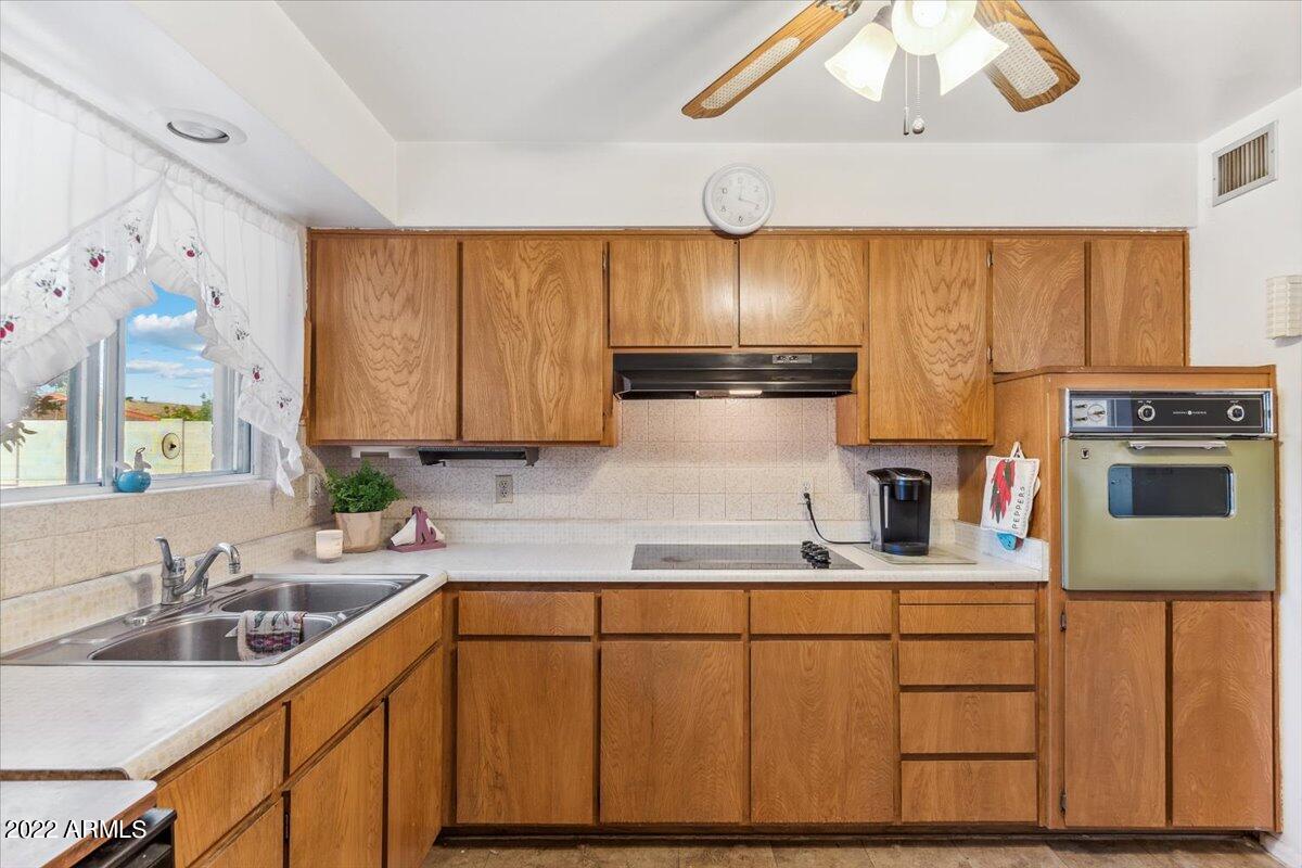 410 N 56TH Place