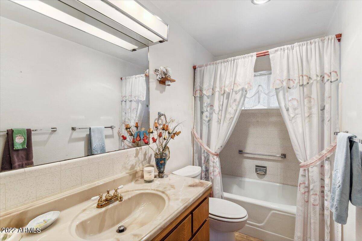 410 N 56TH Place