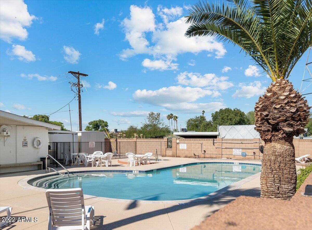 410 N 56TH Place