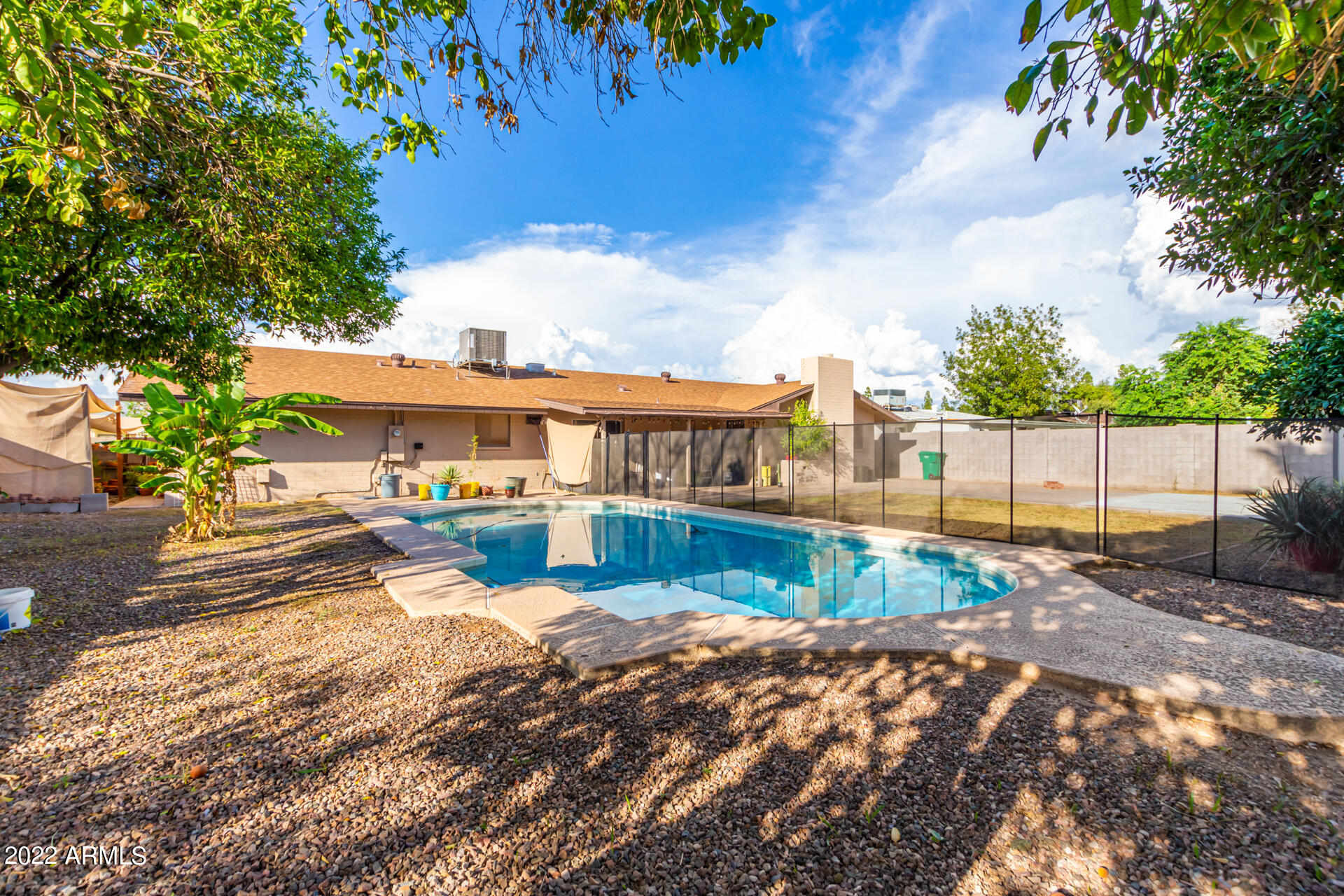 461 E 10TH Drive