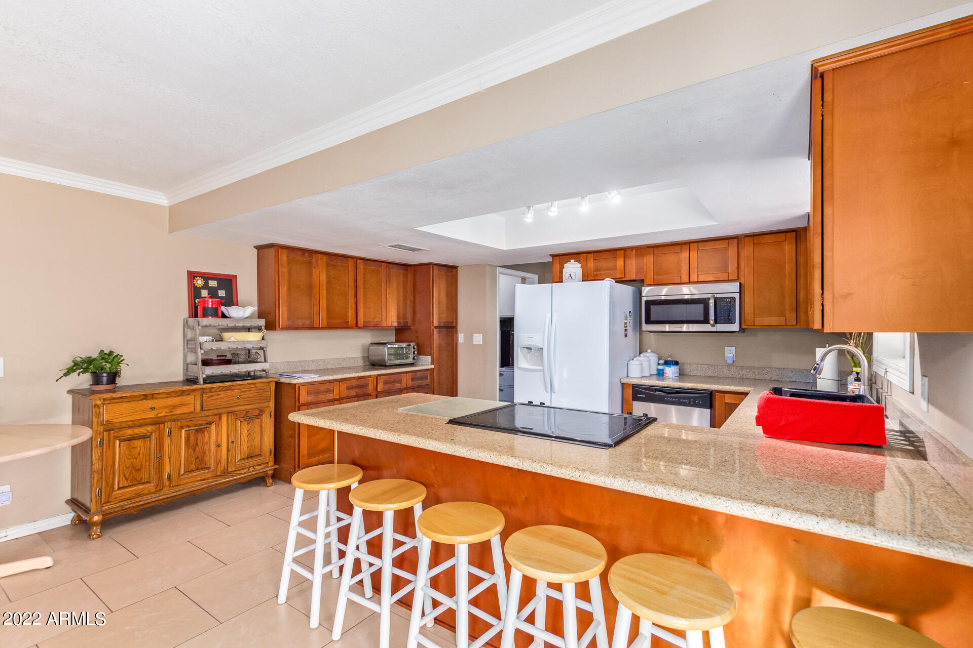 461 E 10TH Drive