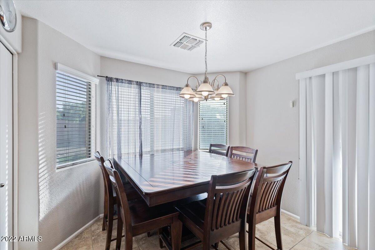 41953 W SUNLAND Drive
