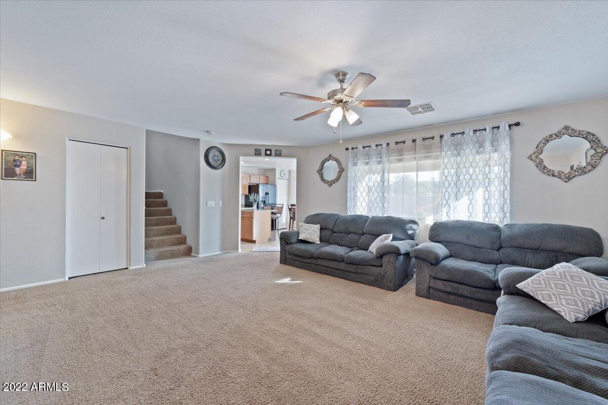 41953 W SUNLAND Drive