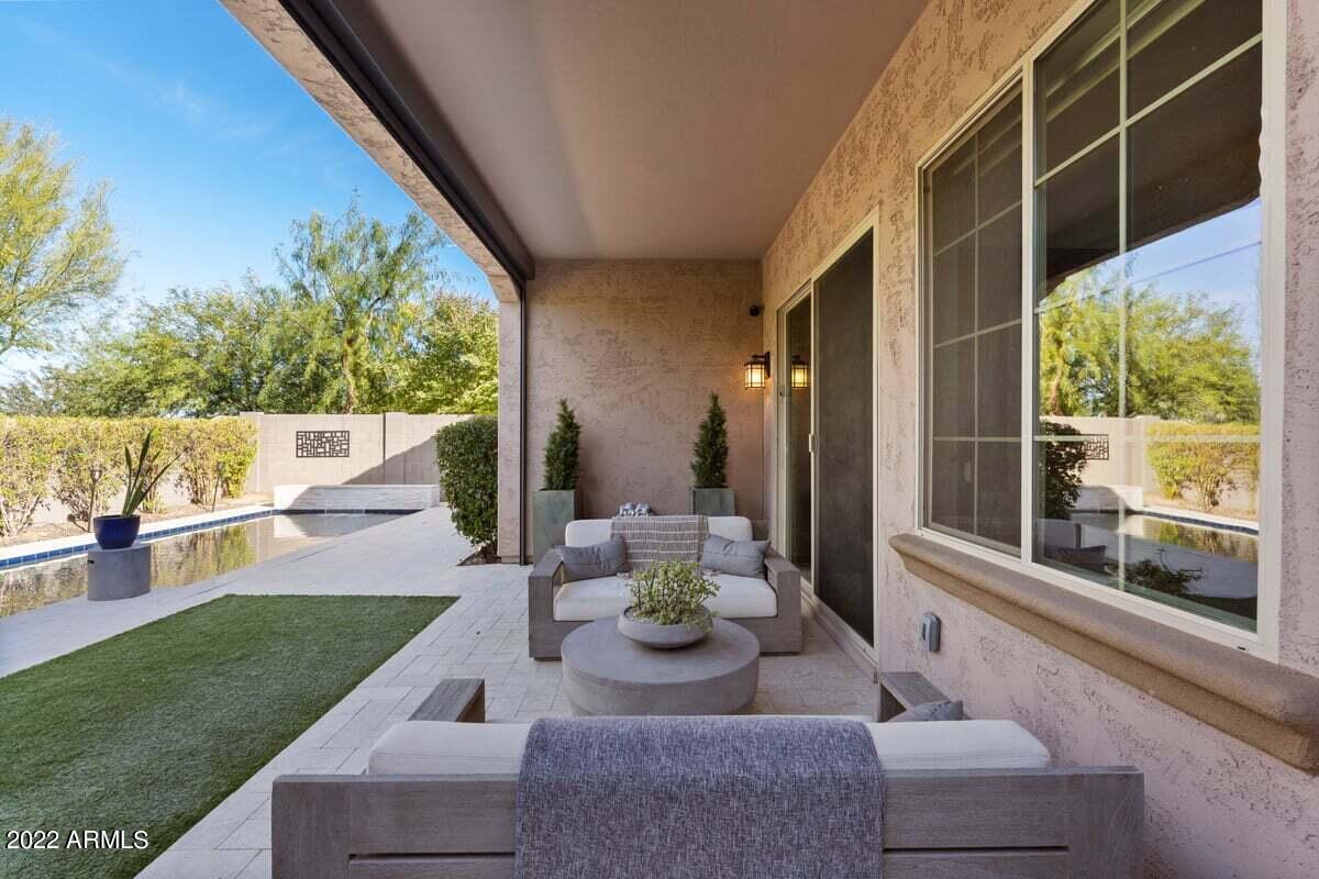 4634 E CASITAS DEL RIO Drive