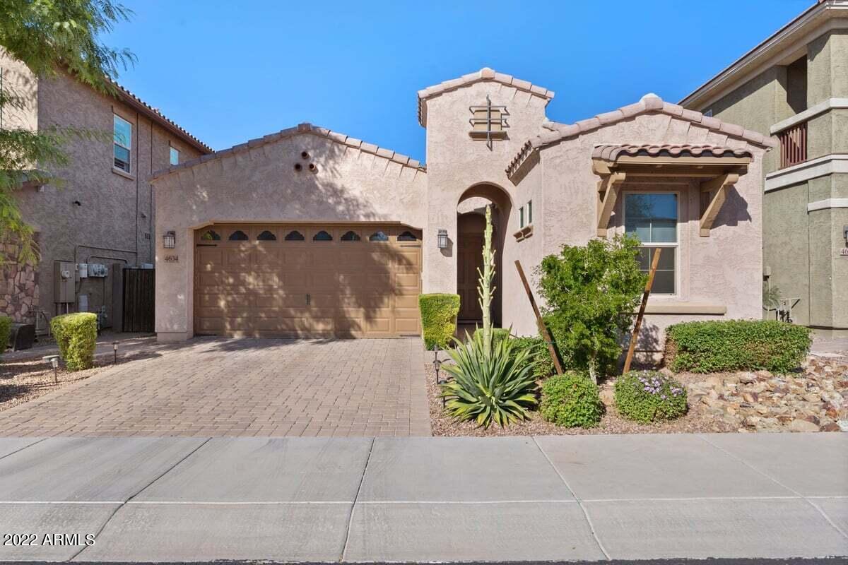 4634 E CASITAS DEL RIO Drive
