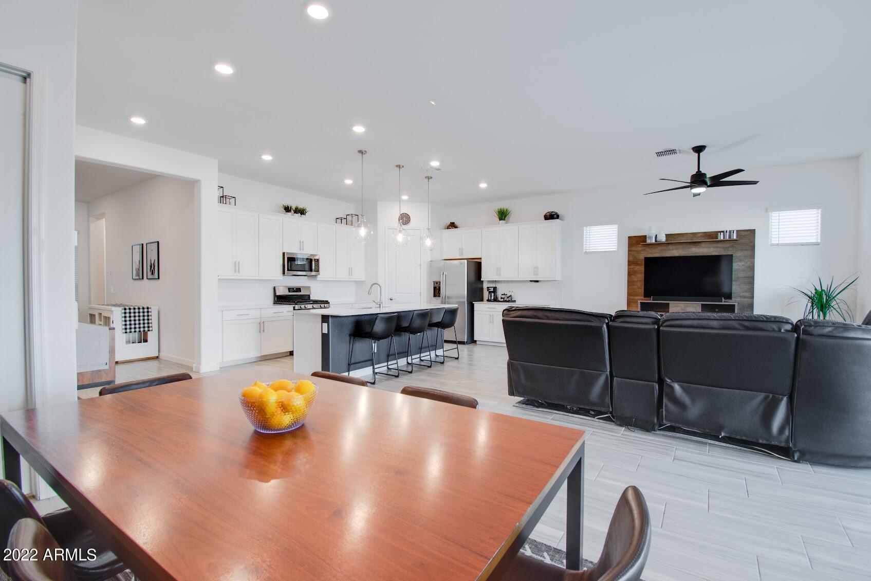 21526 E VIA DE ARBOLES --