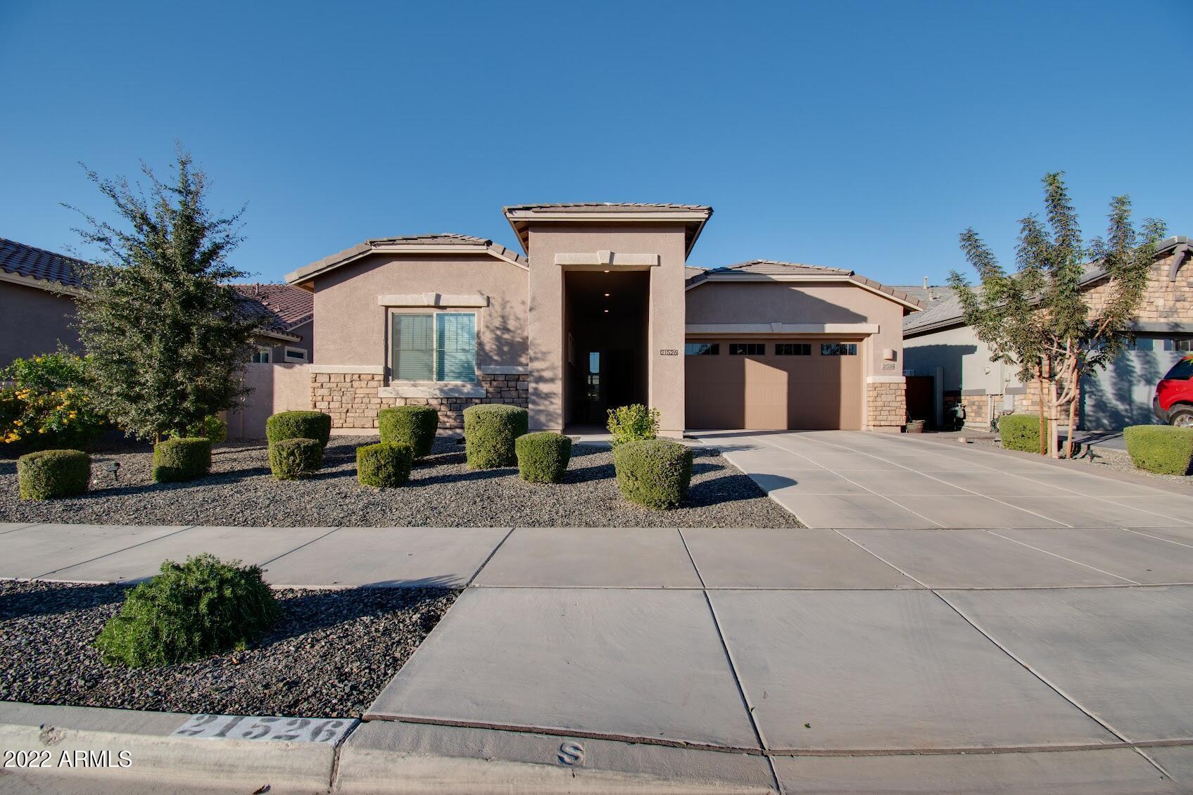 21526 E VIA DE ARBOLES --