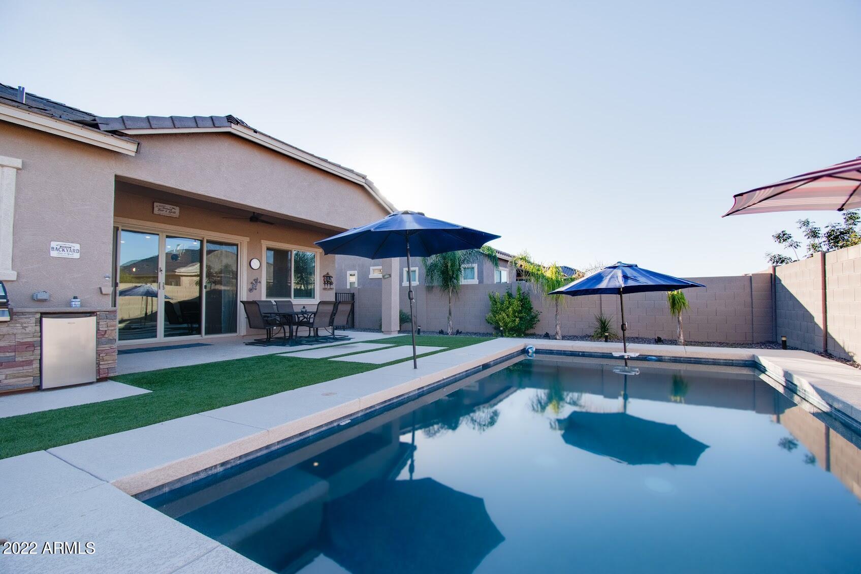 21526 E VIA DE ARBOLES --