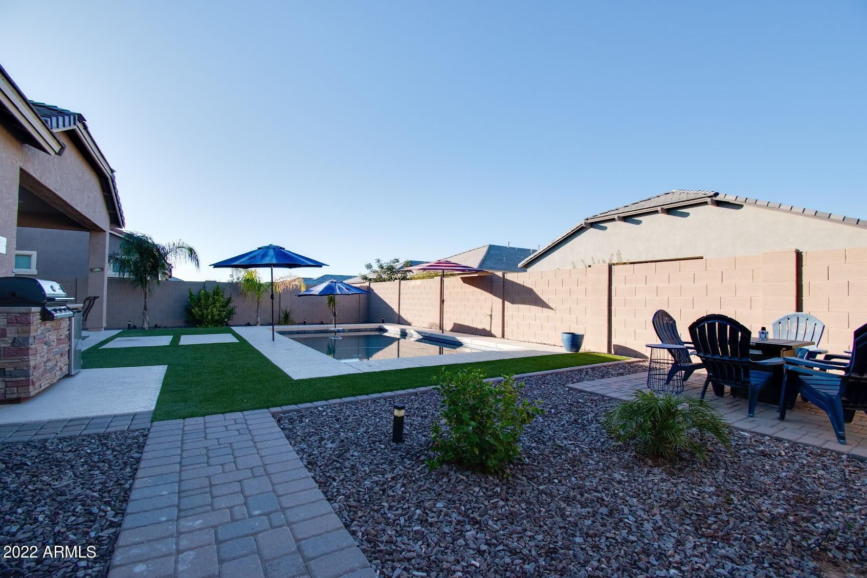 21526 E VIA DE ARBOLES --