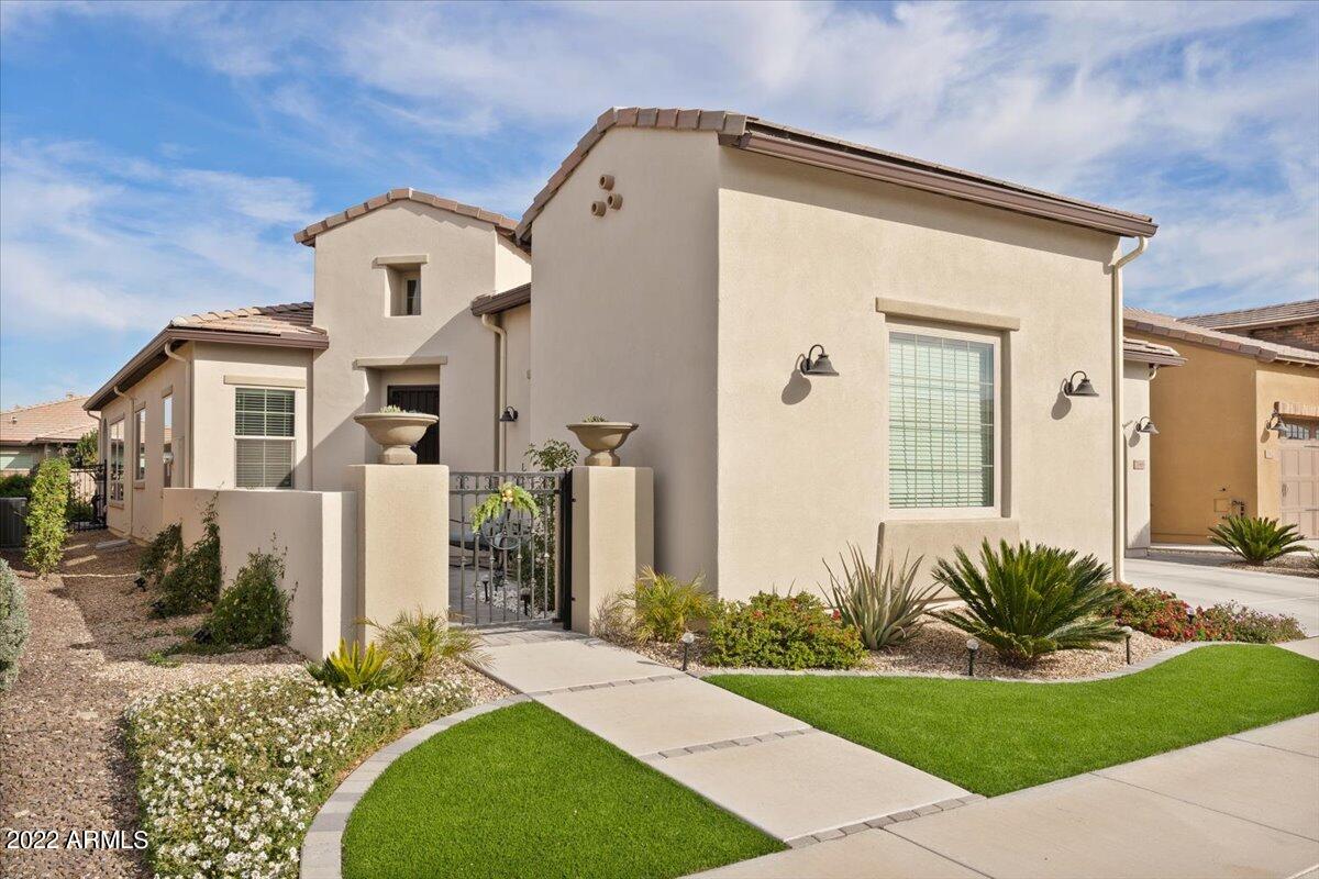 746 E GARDEN BASKET Drive