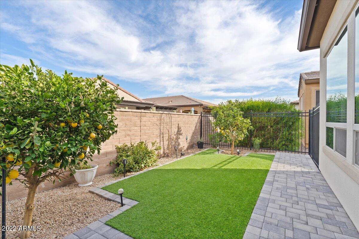 746 E GARDEN BASKET Drive