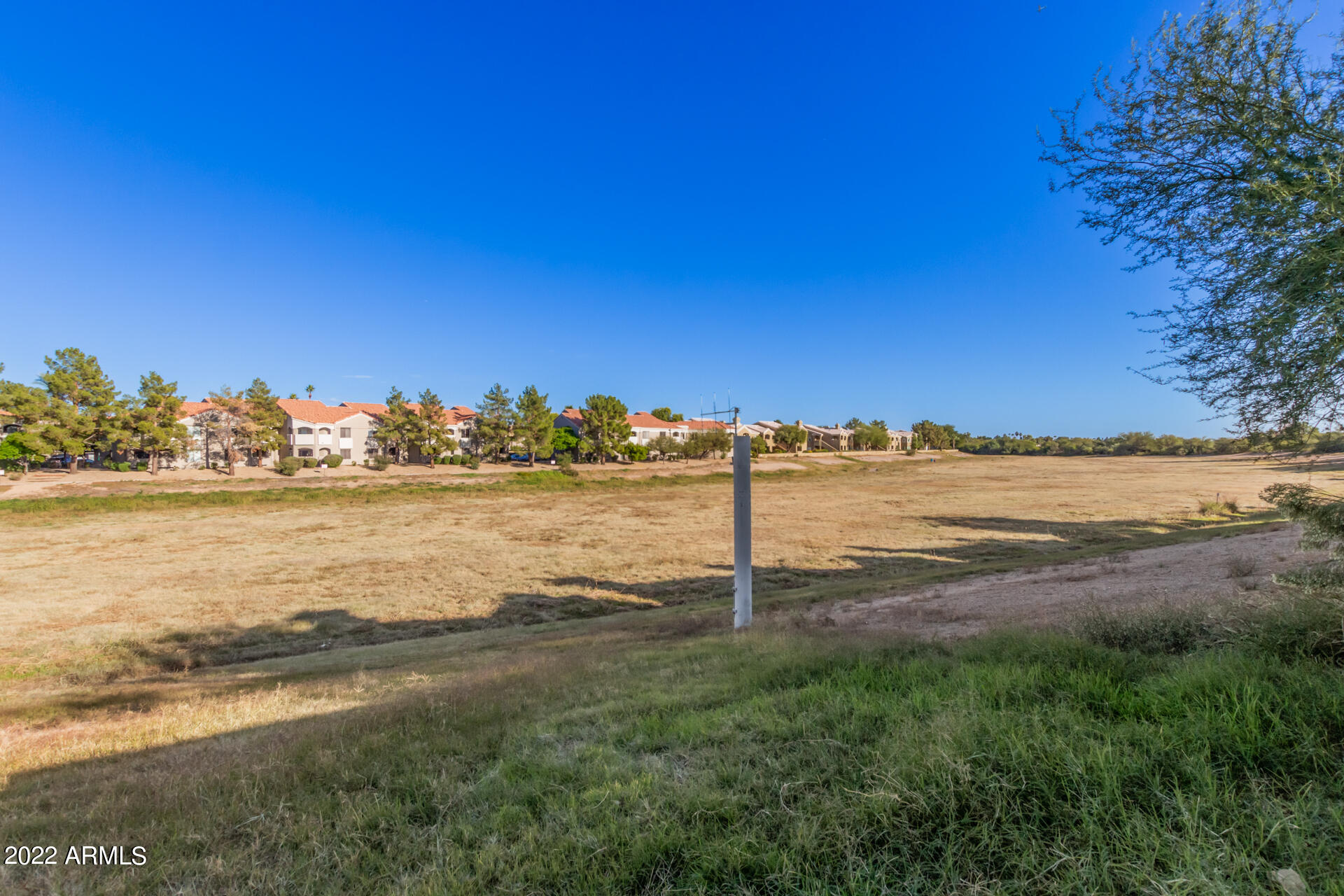 10401 N 52ND Street Unit: 211