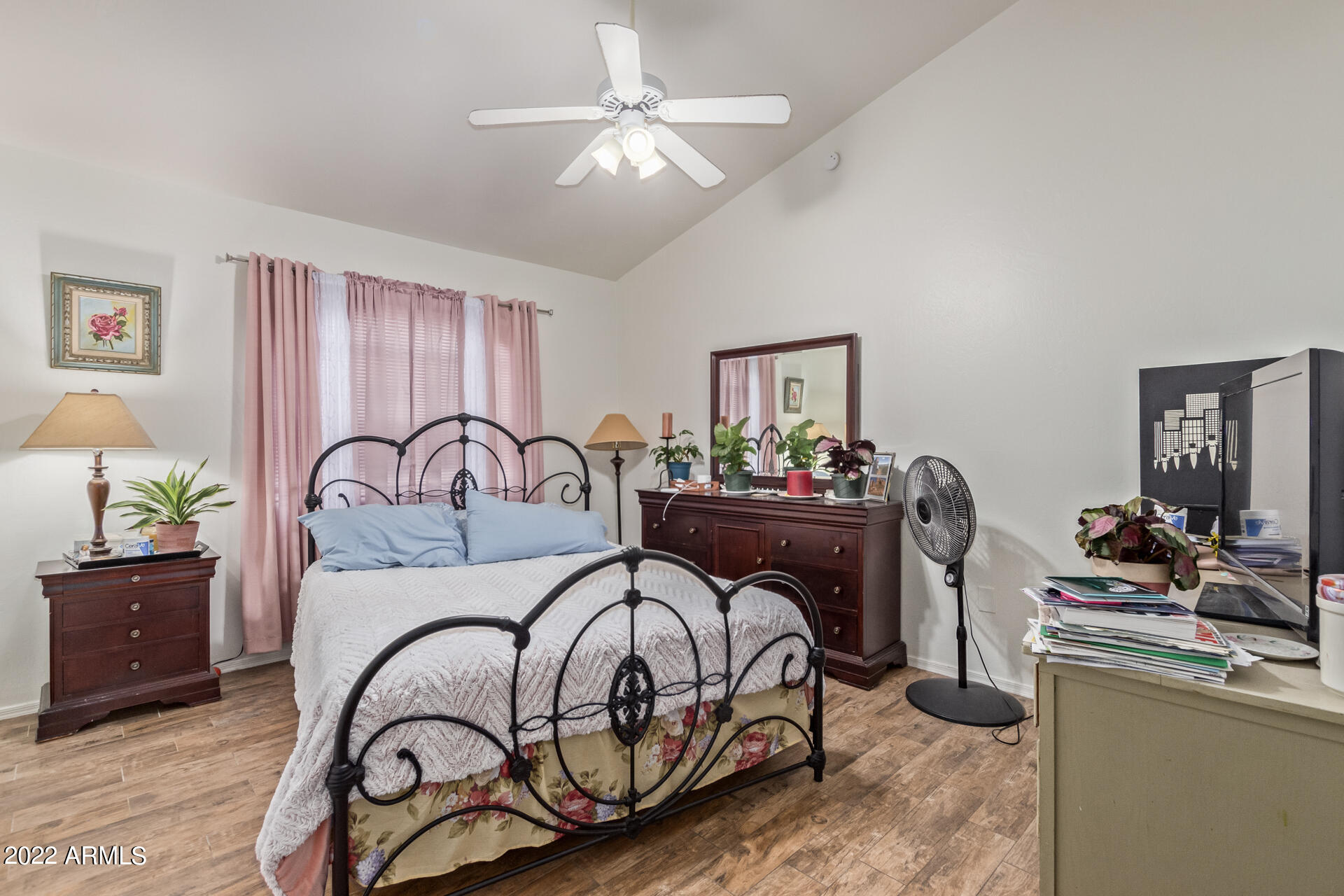 10401 N 52ND Street Unit: 211