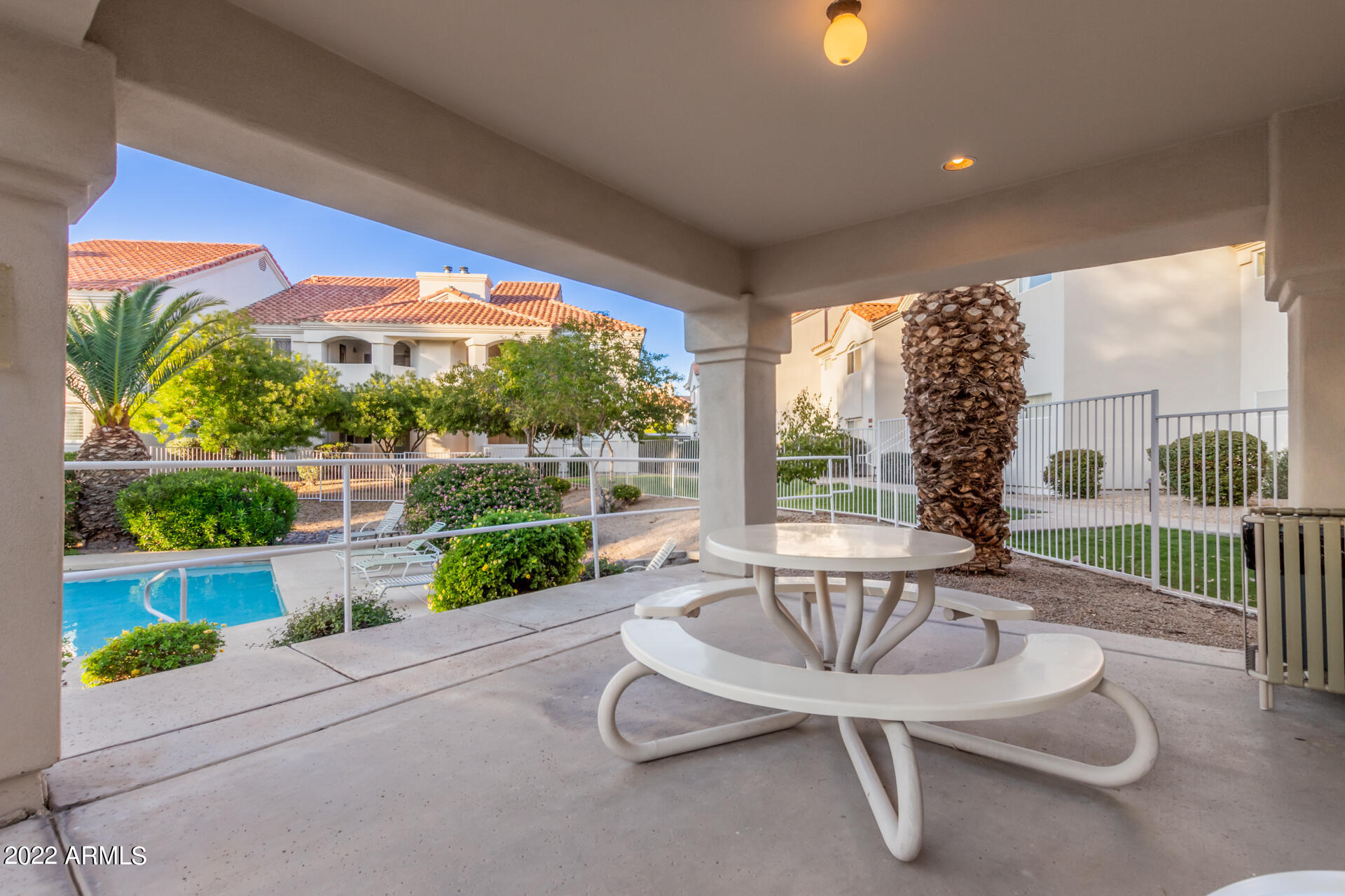 10401 N 52ND Street Unit: 211
