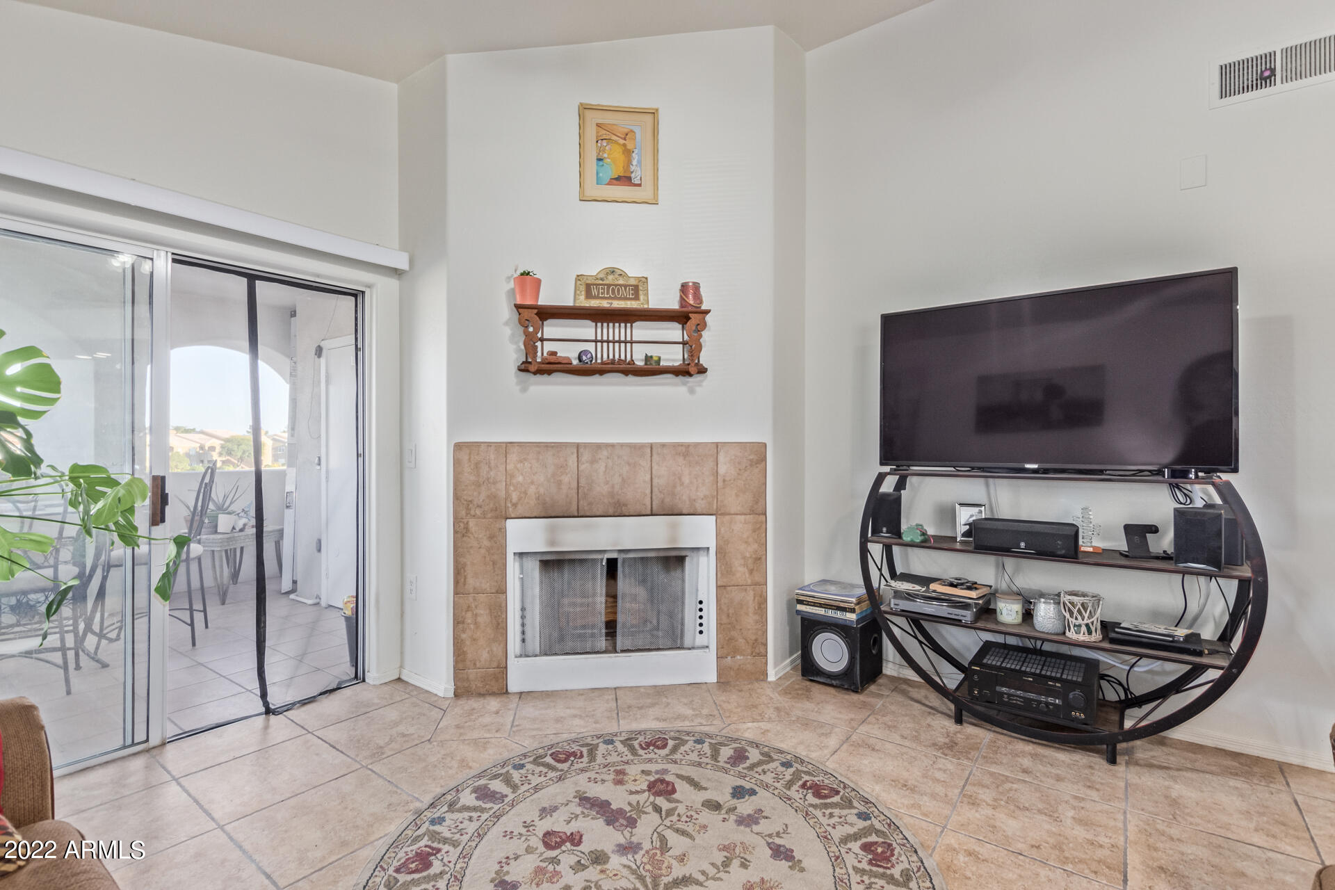 10401 N 52ND Street Unit: 211