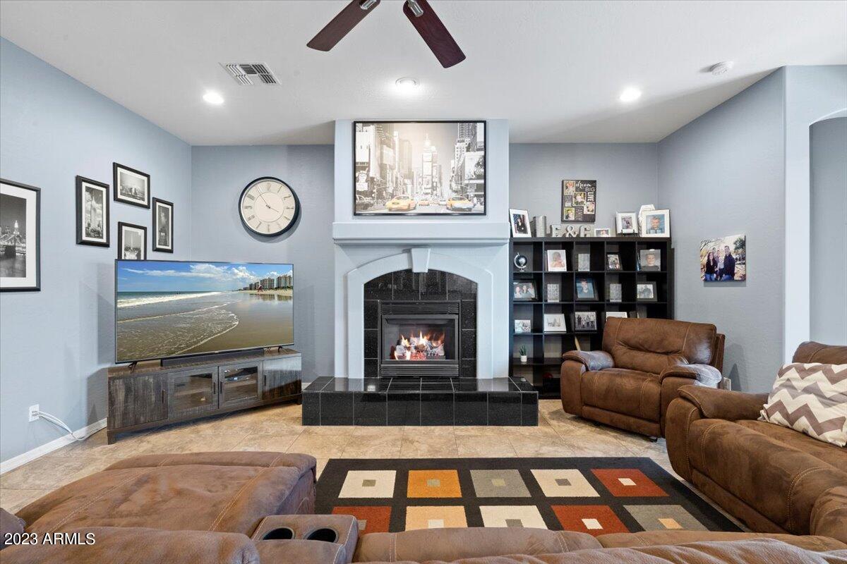3237 W CARAVAGGIO Lane
