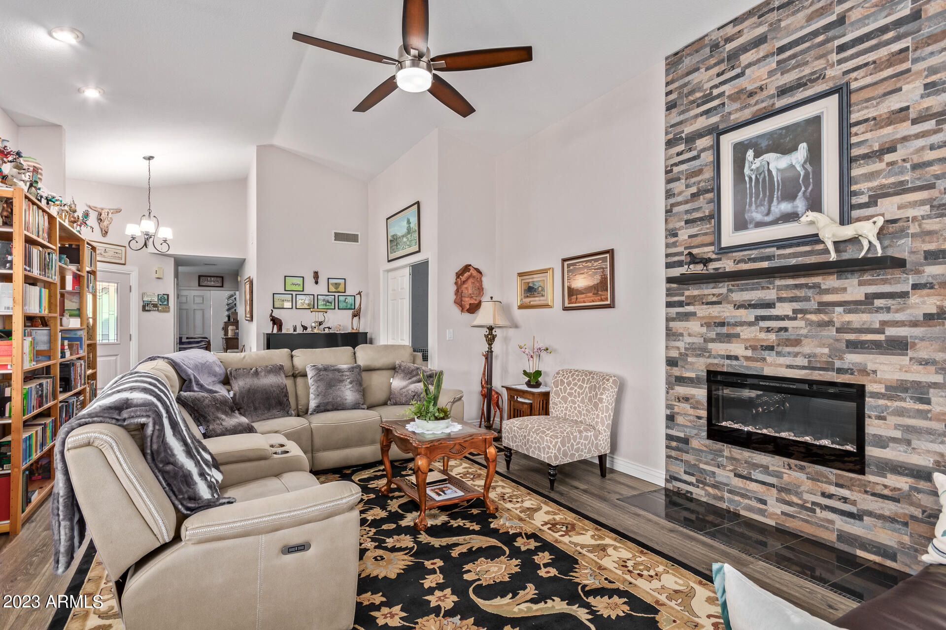 45 E GREENTREE Drive