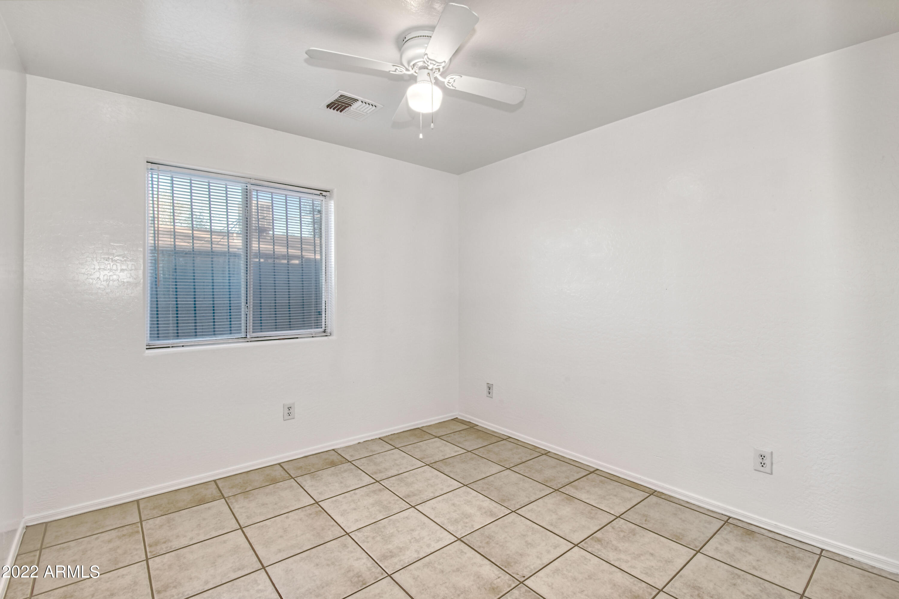 50 W FULTON Street