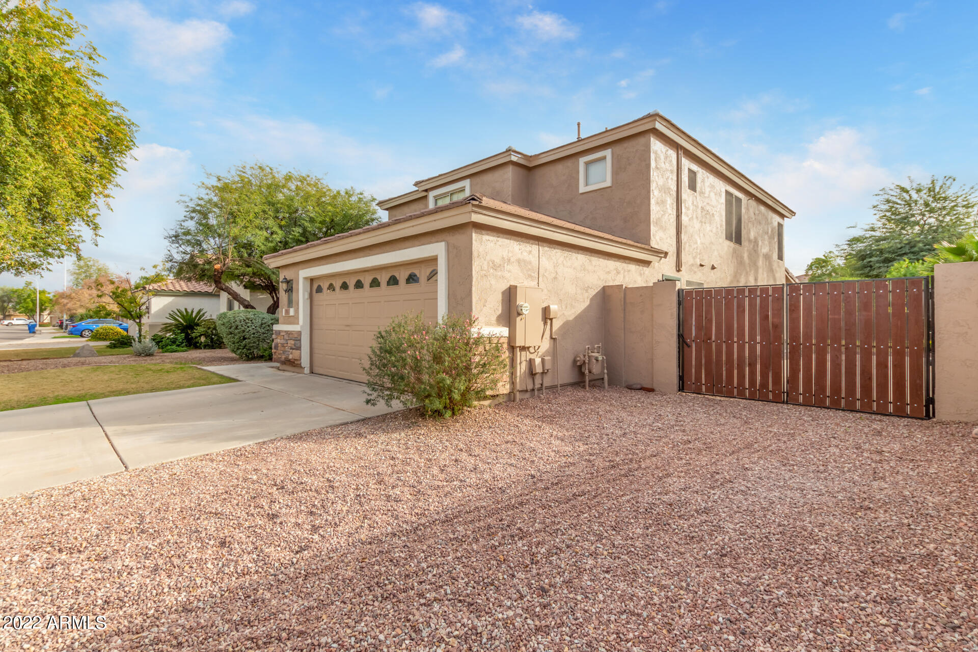 793 W CANARY Way