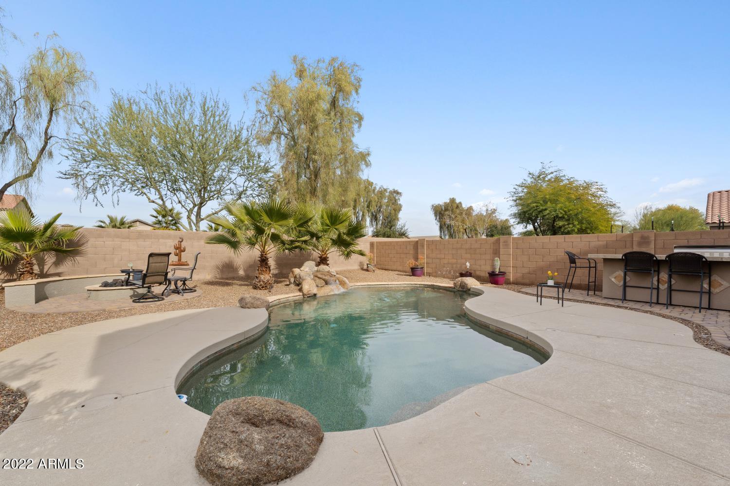 42284 W ANNE Lane
