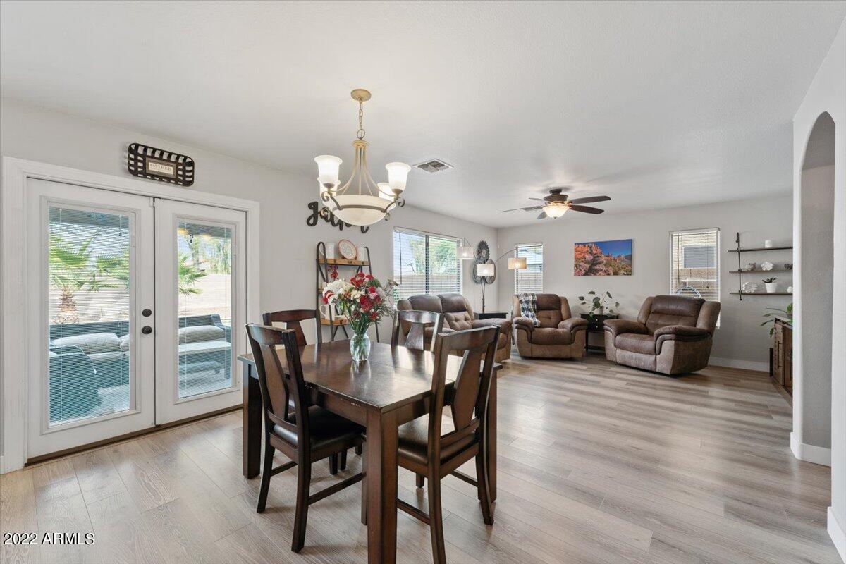 42284 W ANNE Lane