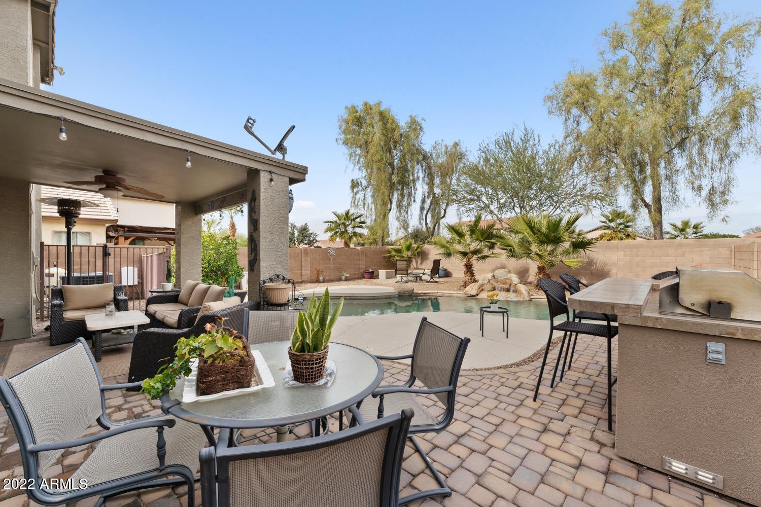 42284 W ANNE Lane