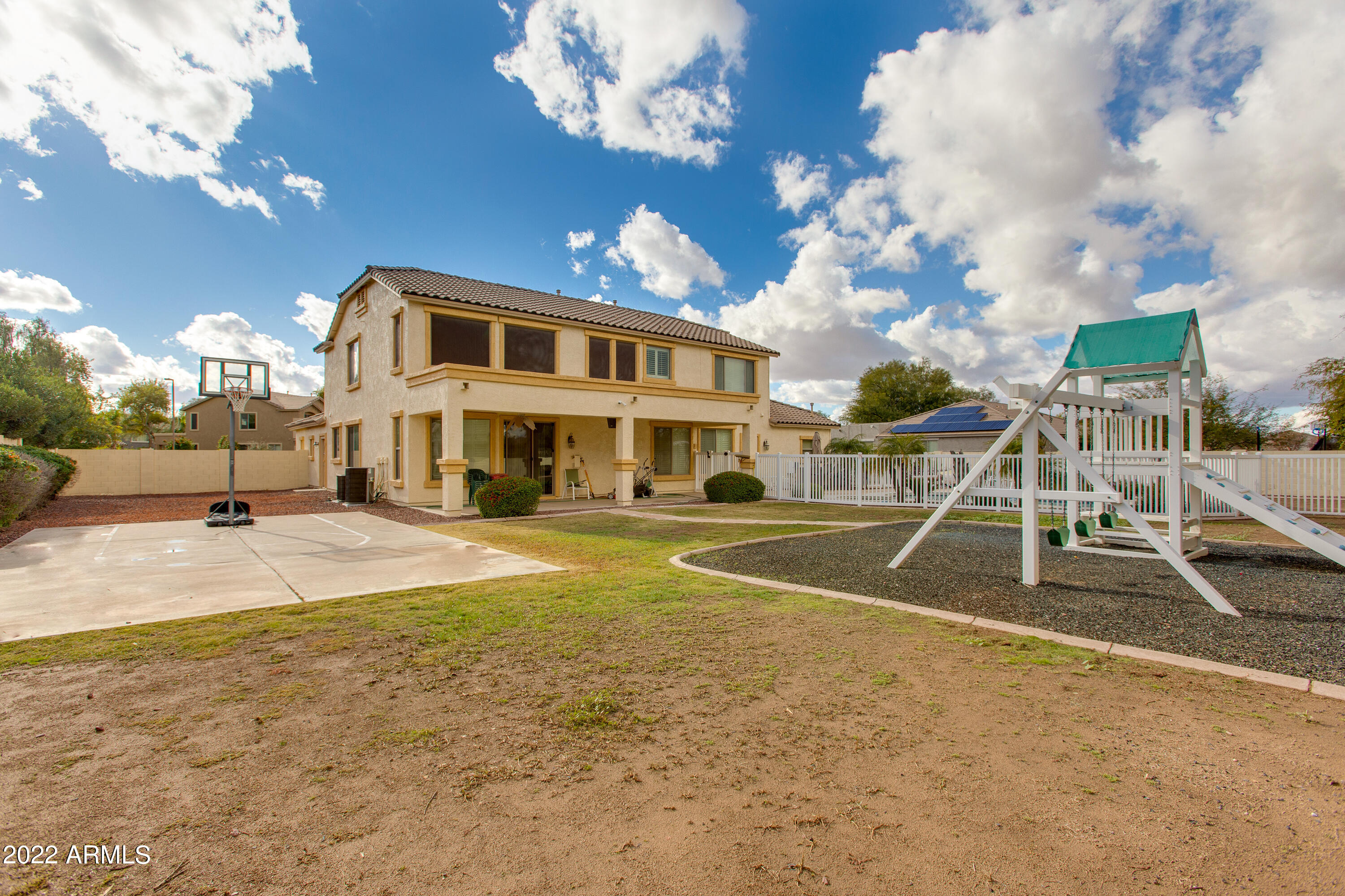 19952 E RAVEN Drive