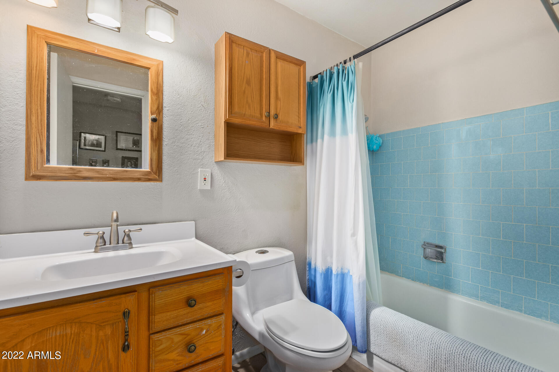 652 S SYCAMORE --
