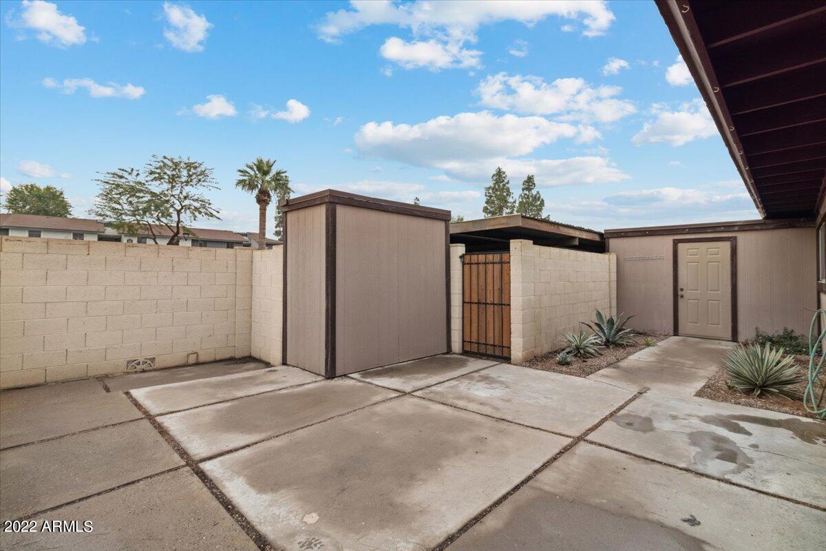 1827 E KIRKLAND Lane Unit: C