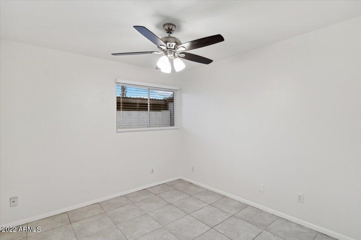 1827 E KIRKLAND Lane Unit: C