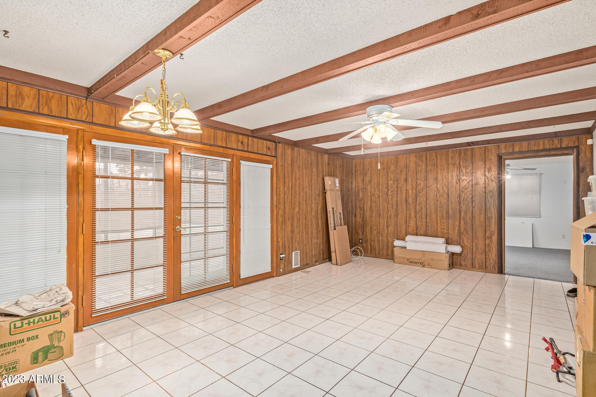 3325 W AIRE LIBRE Avenue