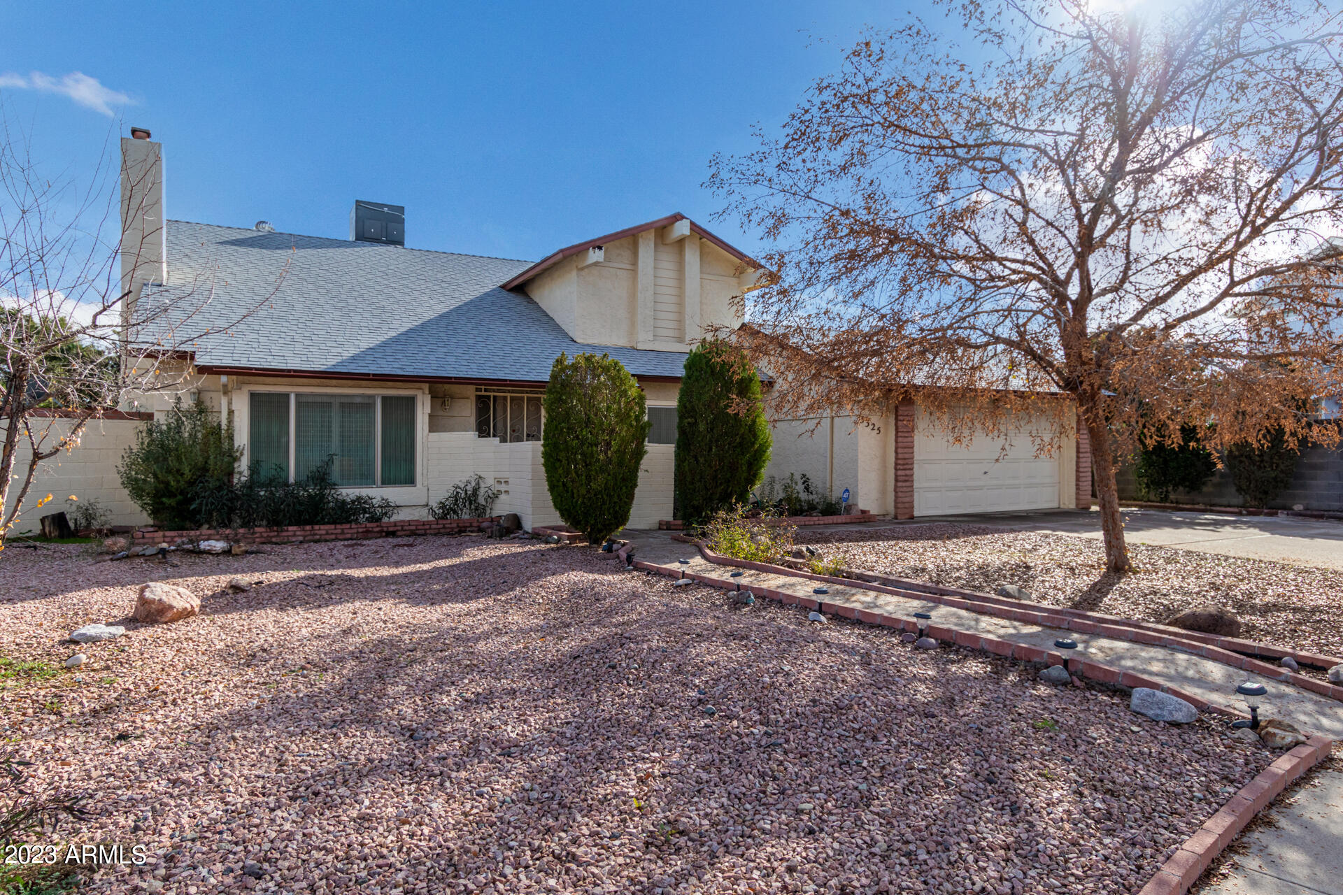 3325 W AIRE LIBRE Avenue